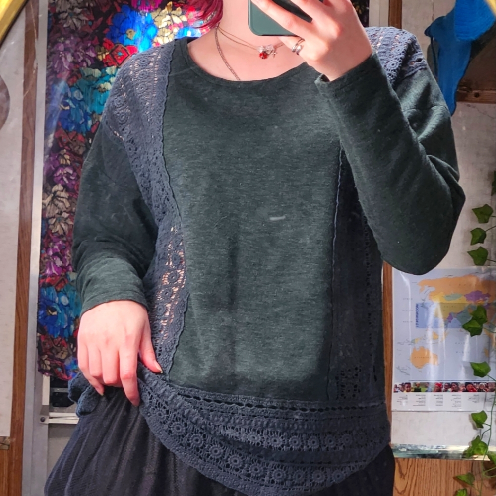 LONGSLEEVE LACE
